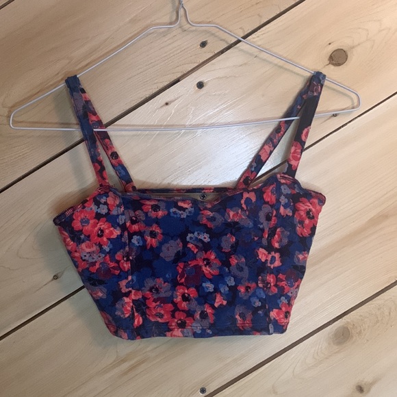 3/25$ Garage Floral Bandeau 2-pack with back cutout - Picture 5 of 7
